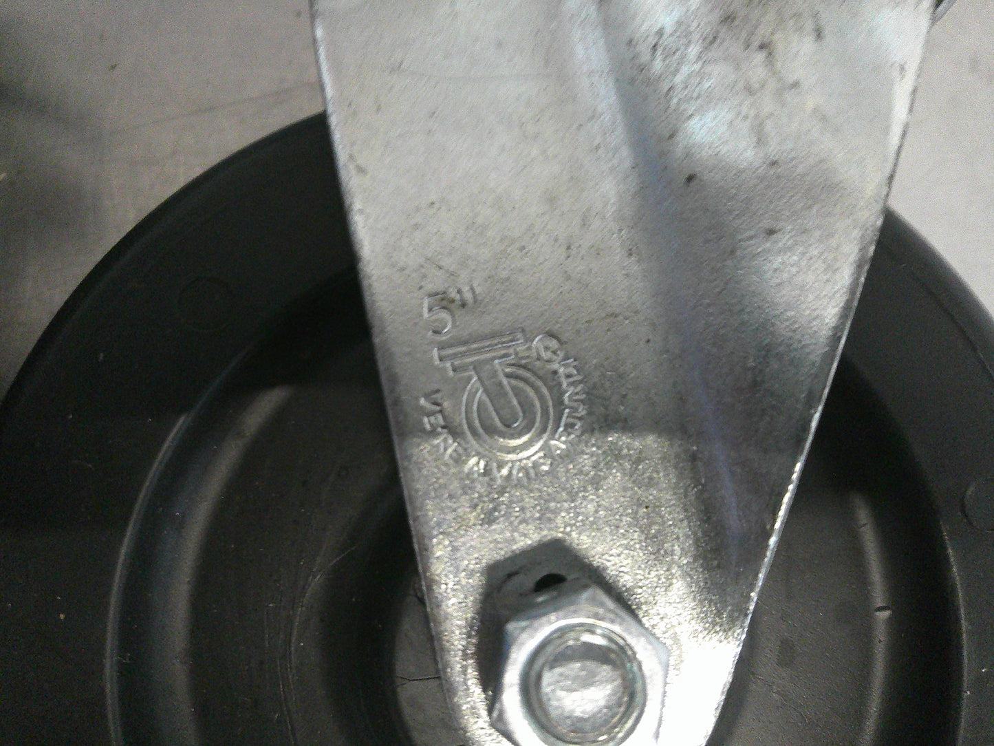 Commercial Grade Casters, 5" Threaded Casters, #9602