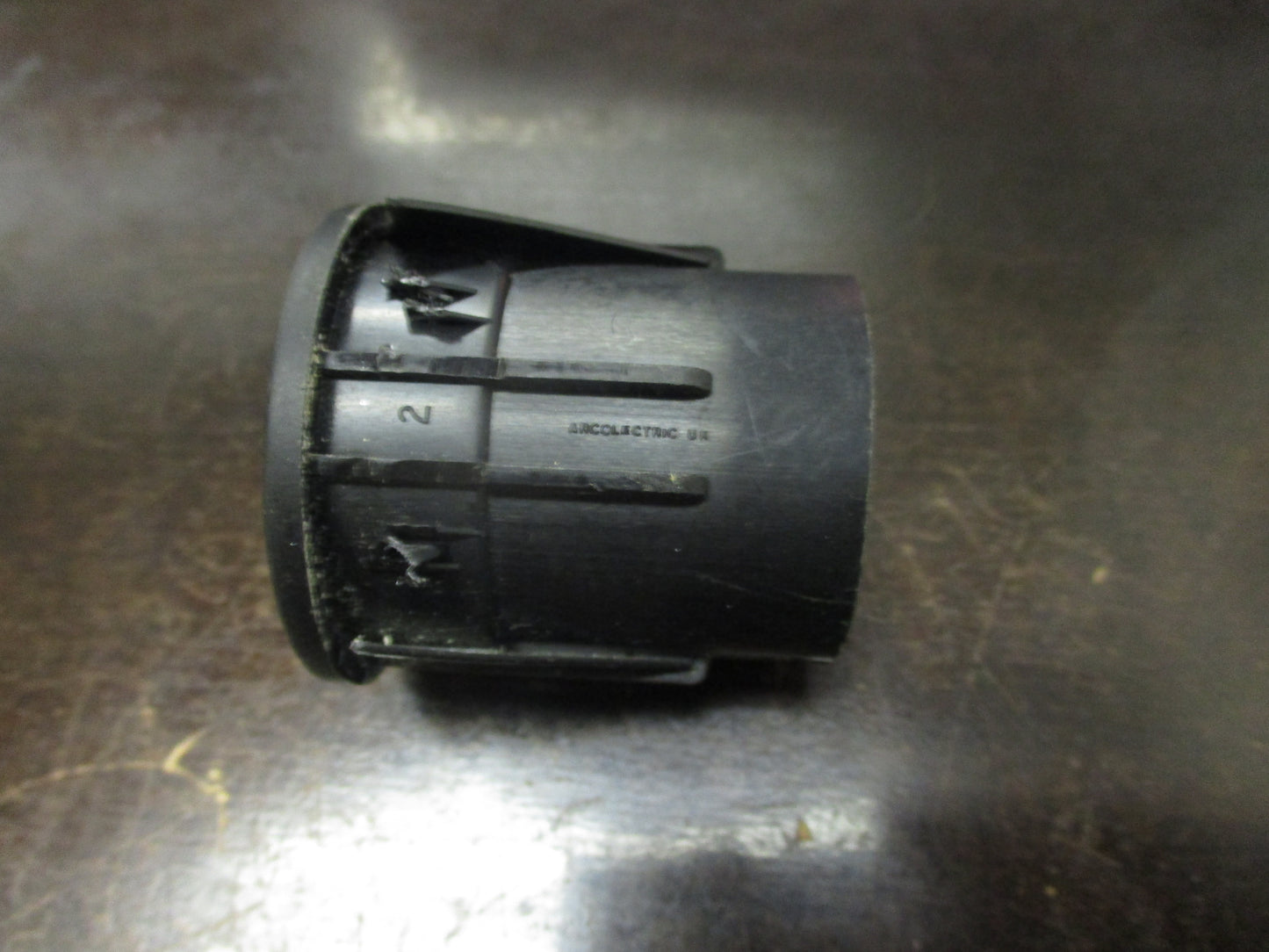 AyrKing B136, Red Switch Push Button, 125/250v, New-Old Stock, #349