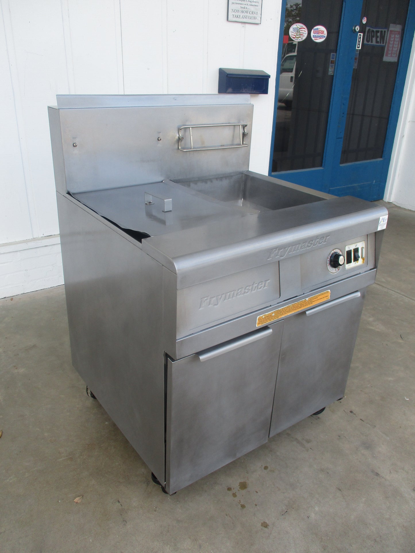 Frymaster FMP145 Deep Fryer with Dump Station and Filtration System, Natural Gas, #8472