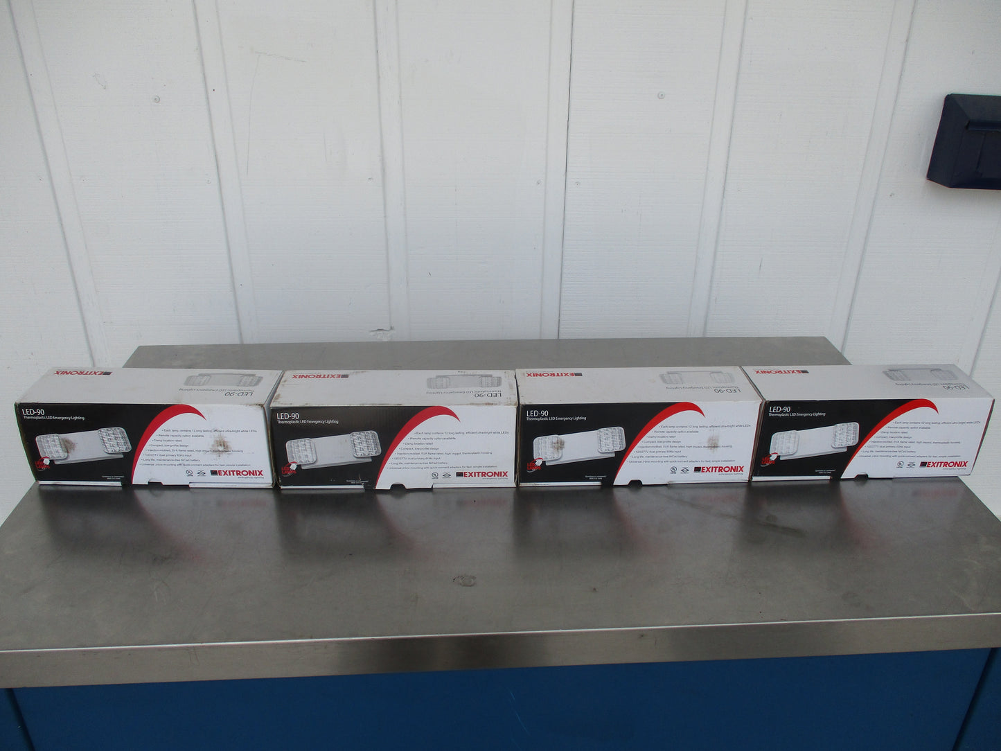 Exitronix LED-90, Emergency Light Fixture, LED, 2w, 120v, New-Old Stock, #8862