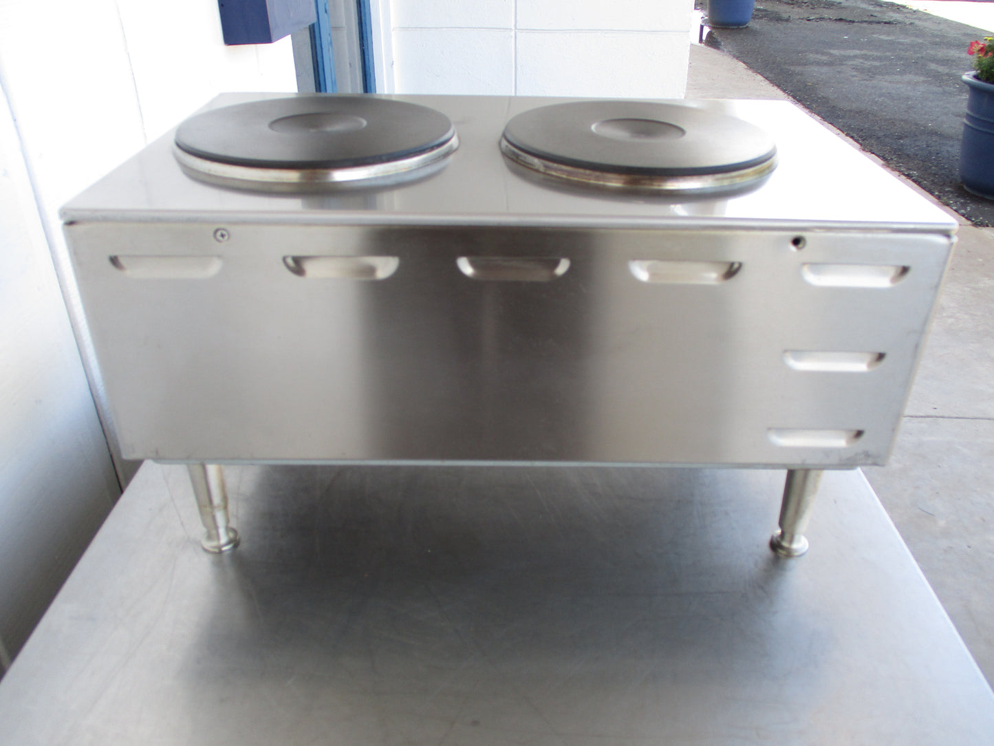 Wells H-70, Electric Dual French Top Hotplate w/ Infinite Controls, TESTED #8914