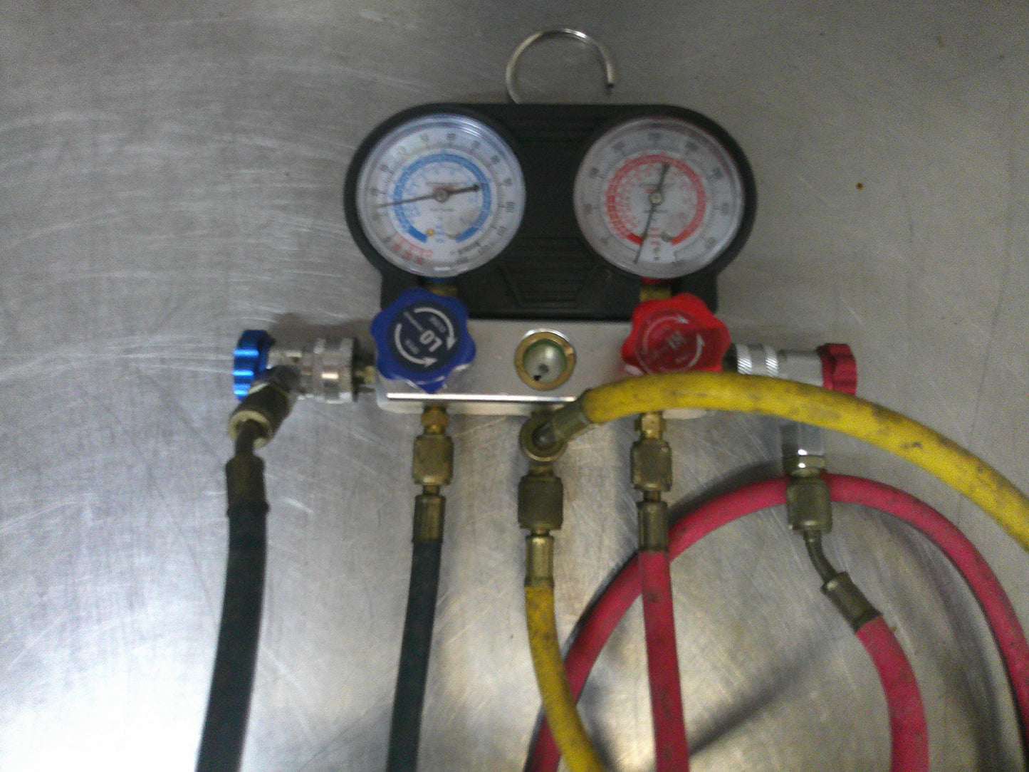 Stainless Steel Commercial Grade Refrigeration Gauges for Industrial Use