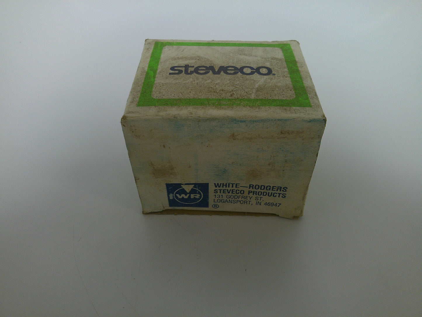 LOT of 2 Relays, Steveco 90-64 & GE 040-0001-66, New-Old Stock, #9141