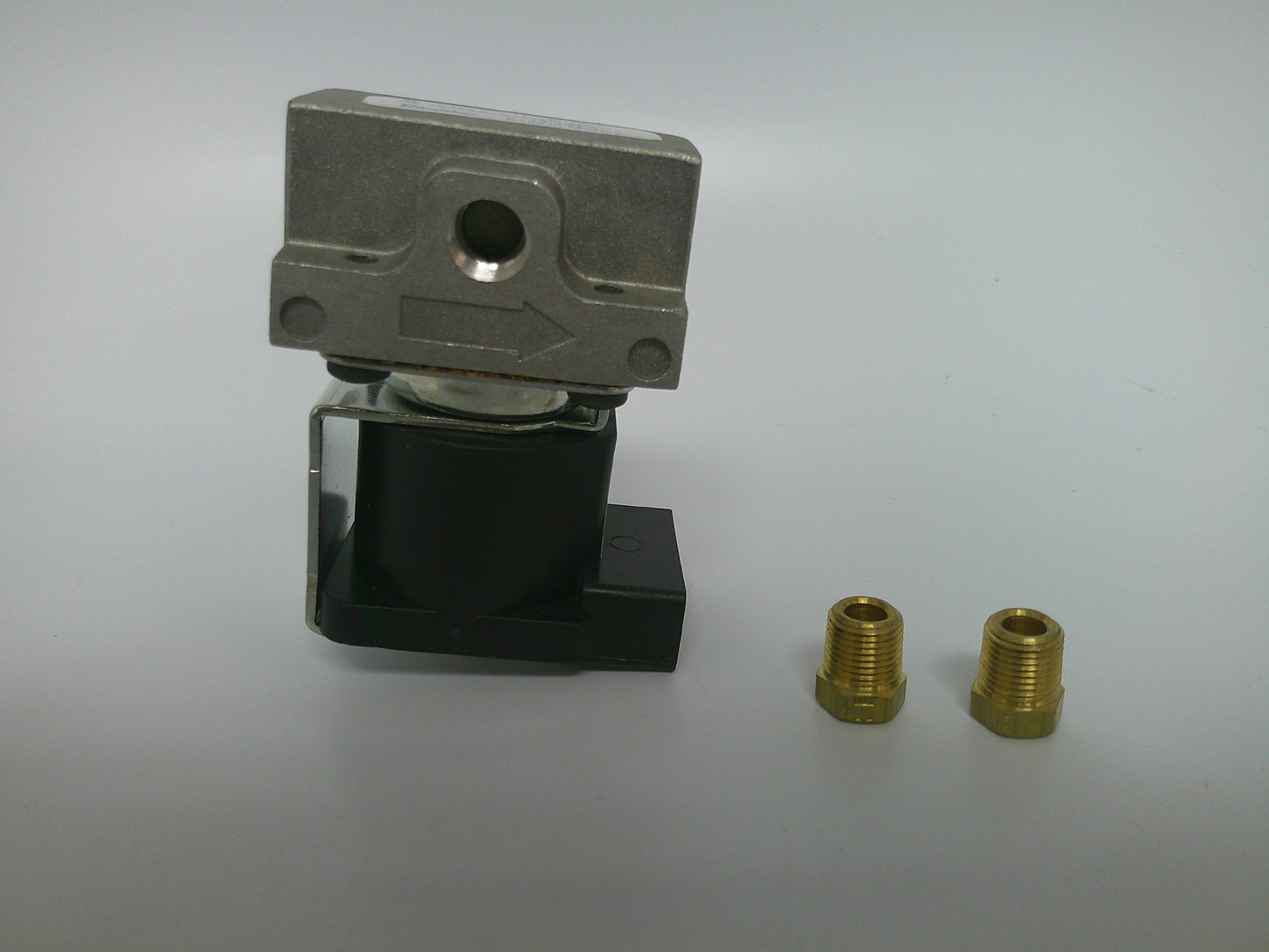 Robertshaw FJT-102-1040 (4075-02J), OP Gas Solenoid Valve, NEW-OLD STOCK, #9660
